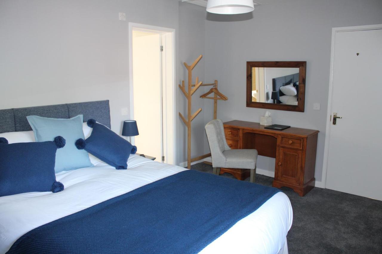 Monkey Brewhouse Hotel Lymington Bagian luar foto