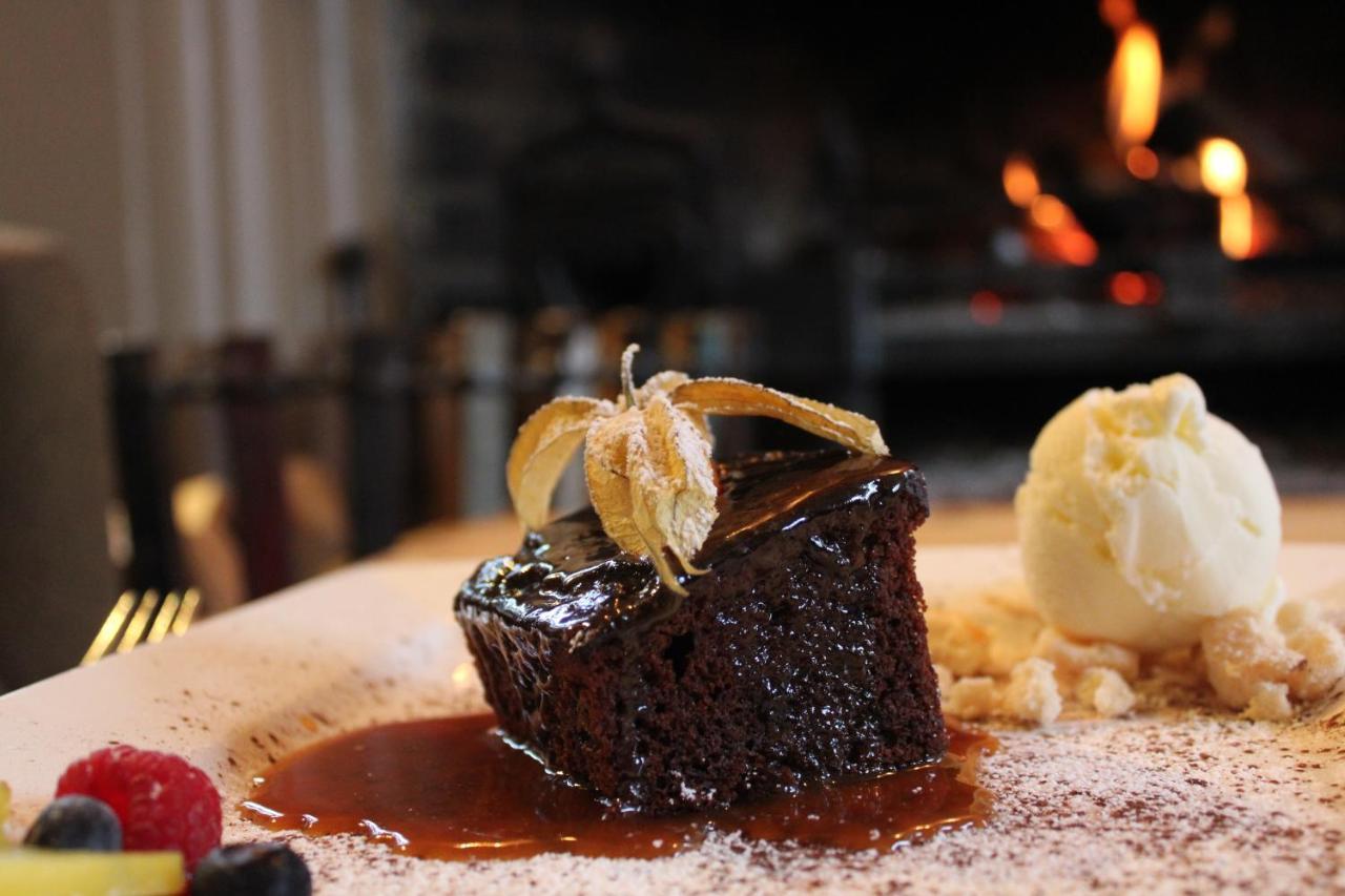 Monkey Brewhouse Hotel Lymington Bagian luar foto