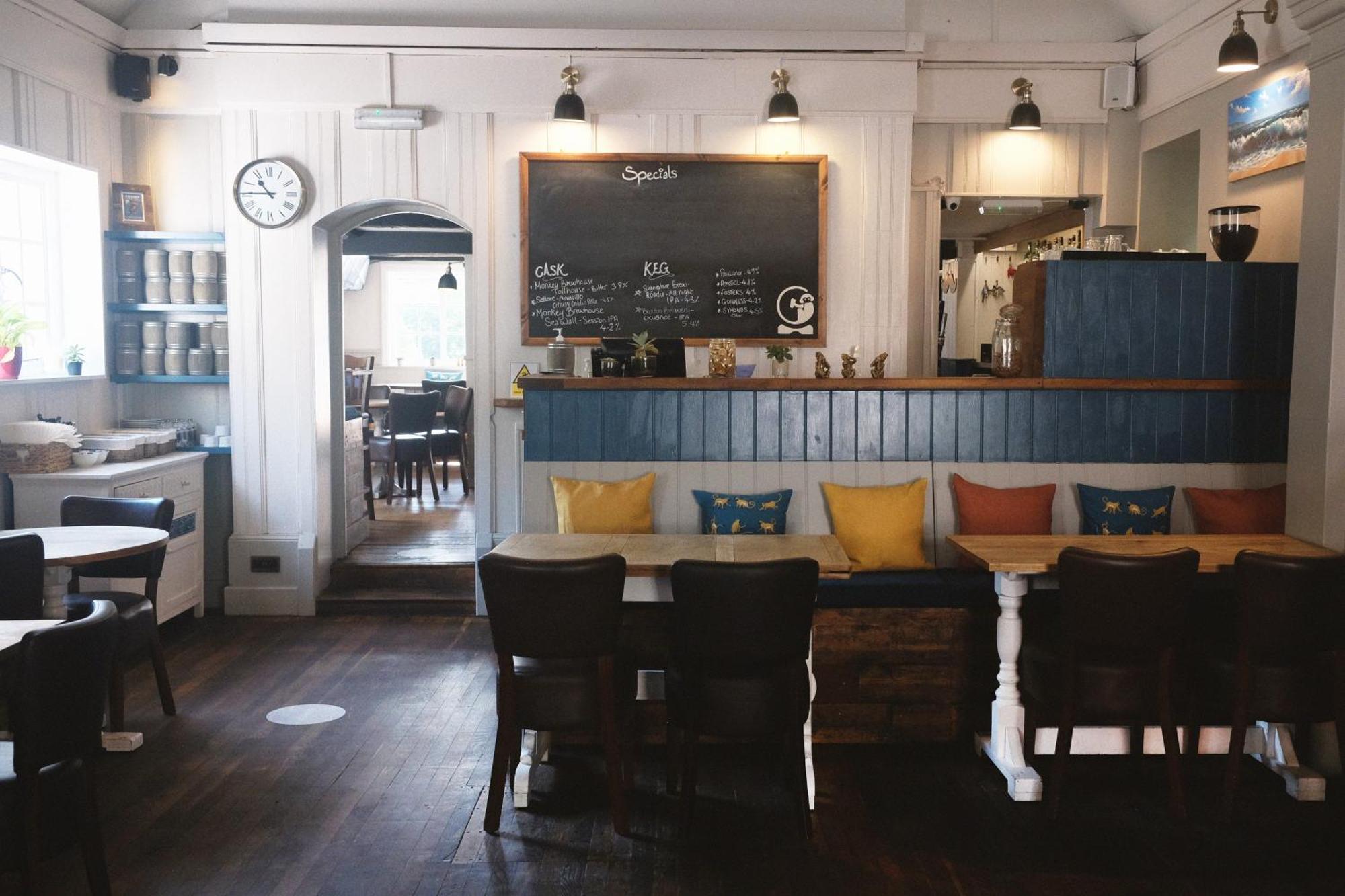 Monkey Brewhouse Hotel Lymington Bagian luar foto