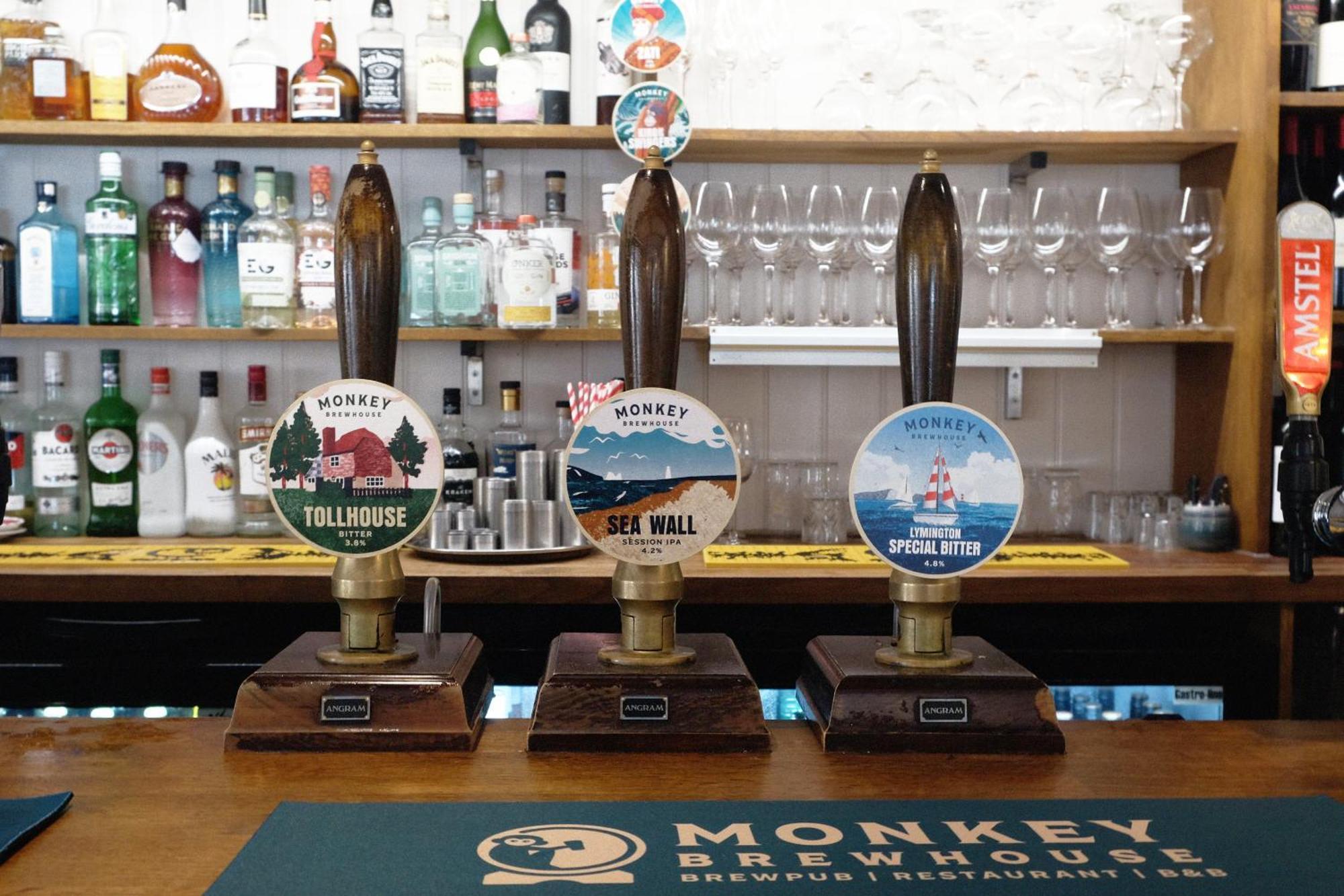 Monkey Brewhouse Hotel Lymington Bagian luar foto